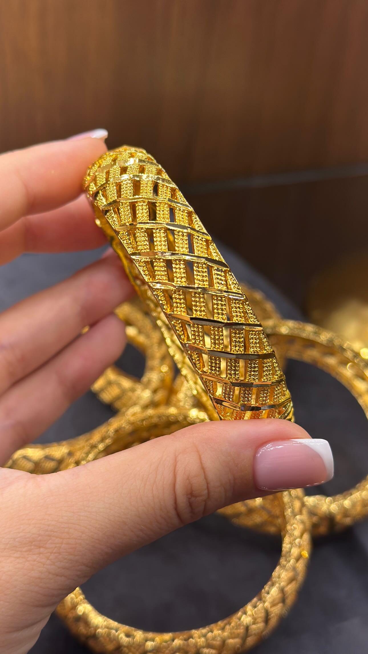 22K Gold Plated Bangle Bracelet: Handmade Lattice Design Statement