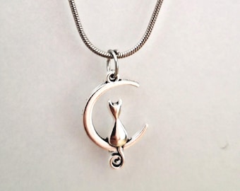 Collier chat lune en argent : pendentif en alliage fait main sur chaîne en cuivre