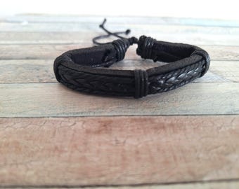 Bracelet en cuir tressé pour homme : style punk rétro