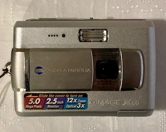 KONICA MINOLTA DIMAGE X1シルバー Konica Minolta DiMAGE X1 8.0MP Digital Camera - Silver for