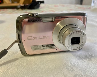 PINK CASIO EXILIM ex-Z2