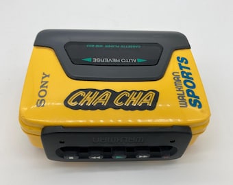 Vintage Sony Sports Walkman WM-AF59 Cassette AM/FM Works Yellow