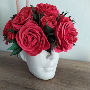 Realistische Rote Rosen Tischdekoration Licht Nacht Pflanzer Frauenkopf mit Blumen Handgemachte Schaum Blumen Romantische Schlafzimmer Nachtlampe