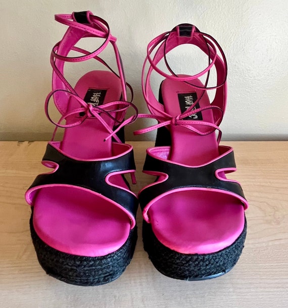 Vintage Y2K Hot Topic Black & Pink Strappy Wedge … - image 4