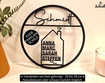 Haus mit Namen, Holzhaus personalisiert, Holz personalisierte Deko Wand Einzug, Türkranz, Türschild Familie, Geburtstagsgeschenk Hochzeit