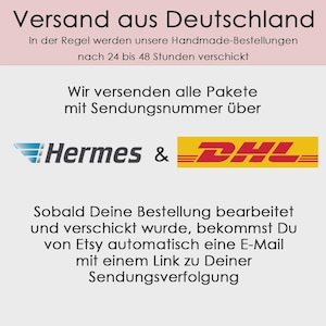May include: A light-colored informational graphic featuring the text 'Versand aus Deutschland' at the top, followed by details about order processing times, and the logos for Hermes and DHL. The text explains that tracking links are sent via email.