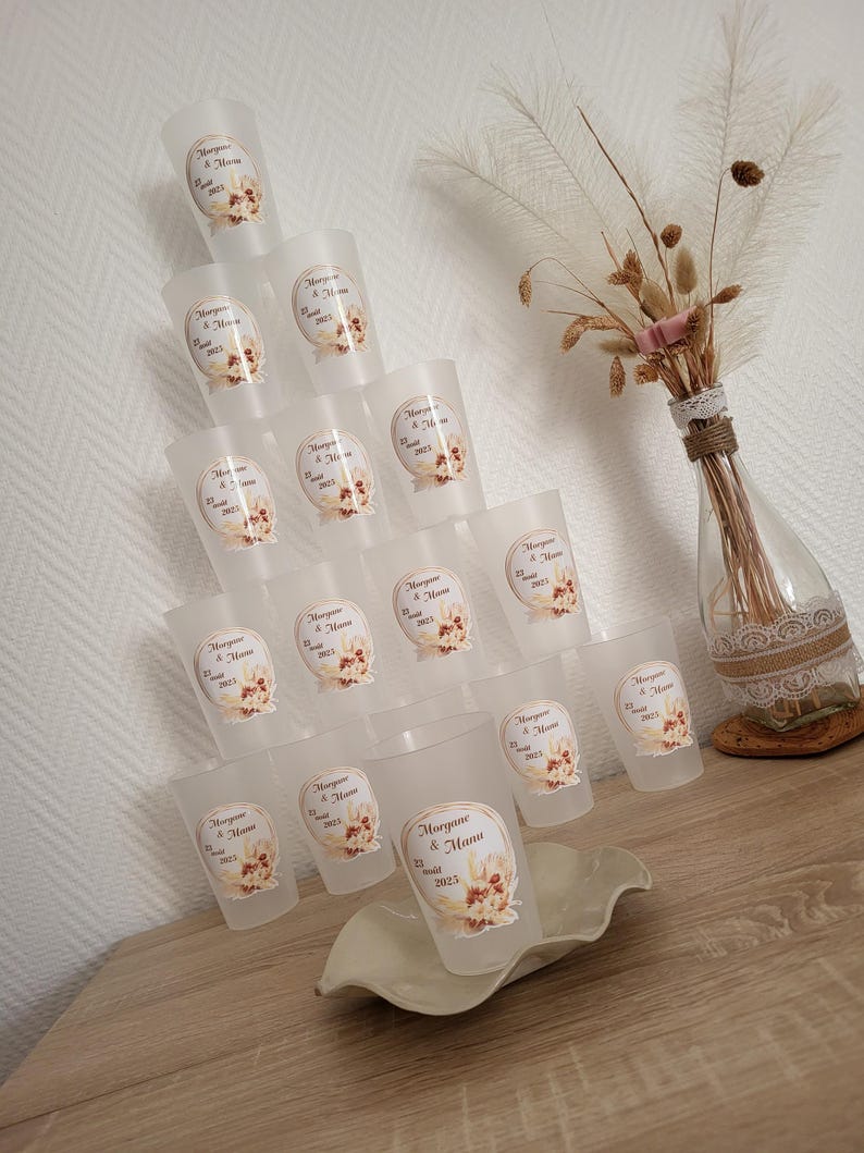 Gobelets Personnalisés Mariage: Élégance & Écologie