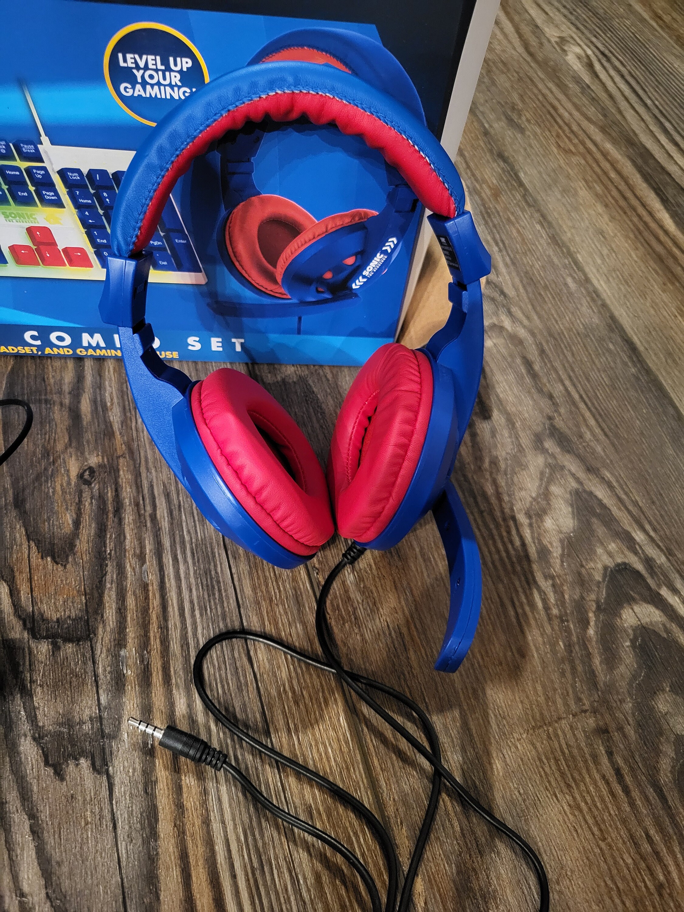 New Sonic the Hedgehog Gaming Combo Set Keyboard/headset but NO Mouse