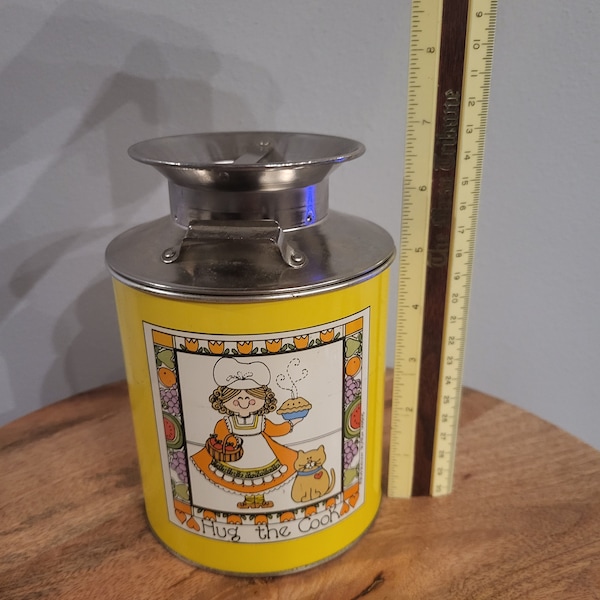 Vintage tin milk can