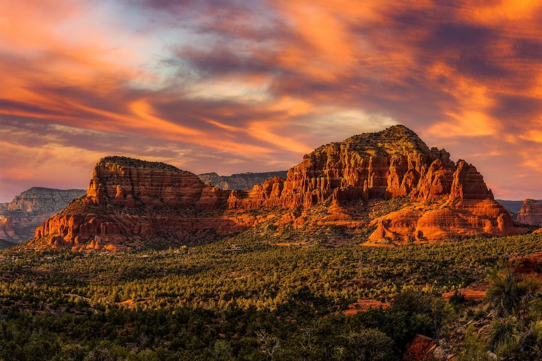 Sedona Arizona, Twin Peaks, Spiritual Vortex,the Church of the Holly ...