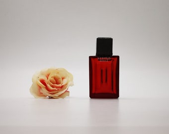 Givenchy "Xeryus Rouge" (1995) Perfume MINIATURA. EDT. 4 ml / 0,13 onzas líquidas. Salpique, NO rocíe. *Ninguna caja*
