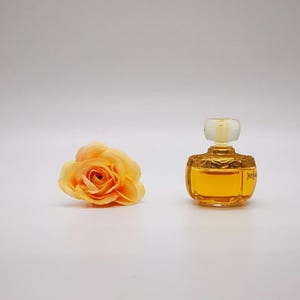 Vintage (1993) MINIATURE perfume. EDT. 4ml / 0.13 fl.oz. Collectible. Splash, NOT spray. *No Box*
