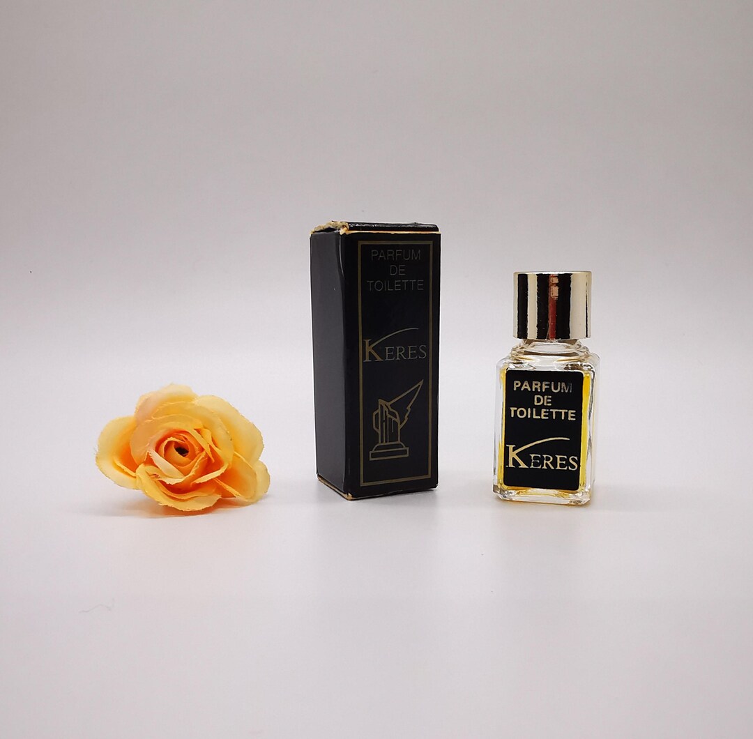 Keres ミニチュア香水。オードトワレ。コレクターズアイテム。スプレー