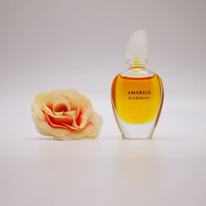 PARFUM gegebenchy Amarige (1991) MINIATUR Parfüm. 4ml/ 0.13 fl.oz. Sammlerstück. Plantschen, nicht sprühen. *Ohne Box*