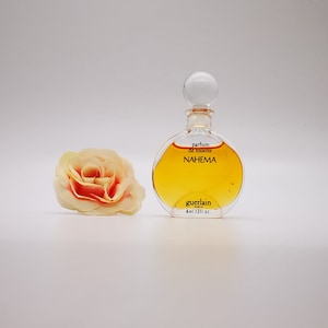 ゲラン香水 ナエマ & サムサラ オーデパルファン 100 ml 2 本 ゲラン香水 ナエマ & サムサラ オーデパルファン 100 ml 2 本