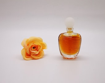 Rumba (1989) Parfum MINIATURE. 4 ml/0,13 oz liq. HAE. Éclaboussures, PAS de pulvérisation. Pas de boîte ! ***Millésime rare !*
