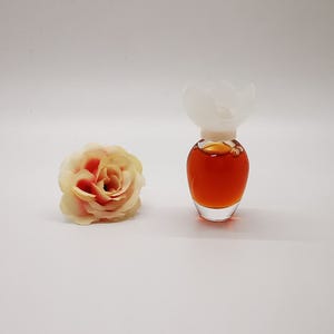 Vintage (1992) MINIATURE perfume. 3.7ml / 0.12 fl.oz. Splash, NOT spray. No Box!  **Rare vintage collectible miniature**