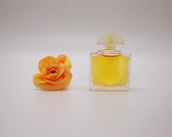 Lalique (1992) Parfum MINIATURE. 4,5 ml/0,15 oz liq. HAE. Éclabousser, pas pulvériser. Belle mini bouteille vintage. **Sans boîte**