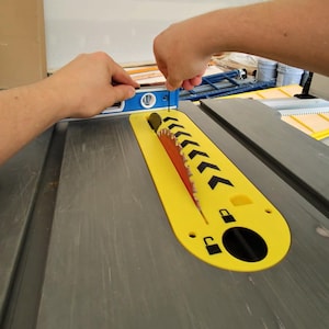 Zöllige Wendeplatte für DeWALT Tischkreissägen DWE7485 und DCS7485