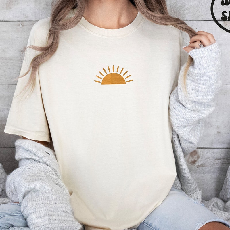 Summer Sleeveless Embroidered T-Shirt main image 1