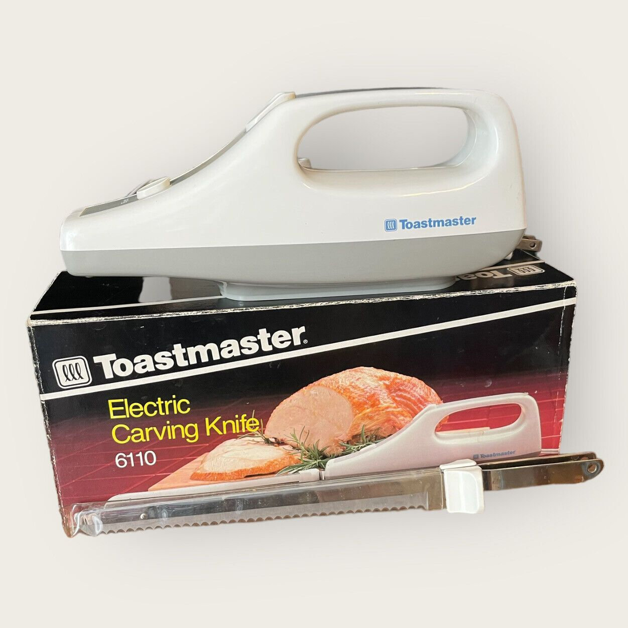 Vintage Toastmaster Electric Carving Knife Model 6110 Lightly Used