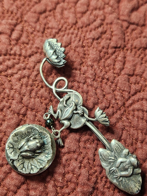 Art Nouveau sterling silver frog & locket brooch