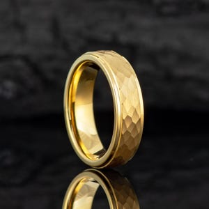 Classic Gold Tungsten Wedding Band for Men & Women, Hammered Gold Ring, Facet Hammered Ring, Personalized Anniversary Gift, 4mm 6mm 8mm