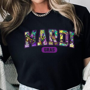 Vibrant Mardi Gras Shirt, Colorful Carnival Festival Tee, New Orleans Party Wear with Mask, Beads, and King Cake Design, Louisiana Inspired