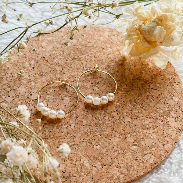 Dainty Pearl Gold Hoop Earrings, Pearl Hoop Earrings, Bridesmaid Gift, Everyday Jewelry, Simple Earrings, Minimalist, Bridal Shower Earrings