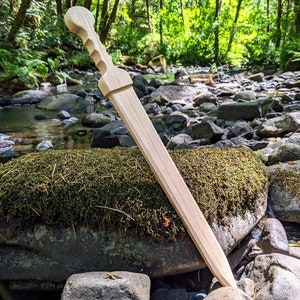 Wood Gladiator Play Sword / Costume Dress up Cosplay Prop / Fantasy Adventure and Historical Blade