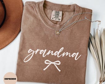Comfort Colors® Grandma Shirt, Coquette Grandma Gift For New Grandma Mother's Day Gift for Grandma, Gender Reveal Pregnancy Announcement Tee