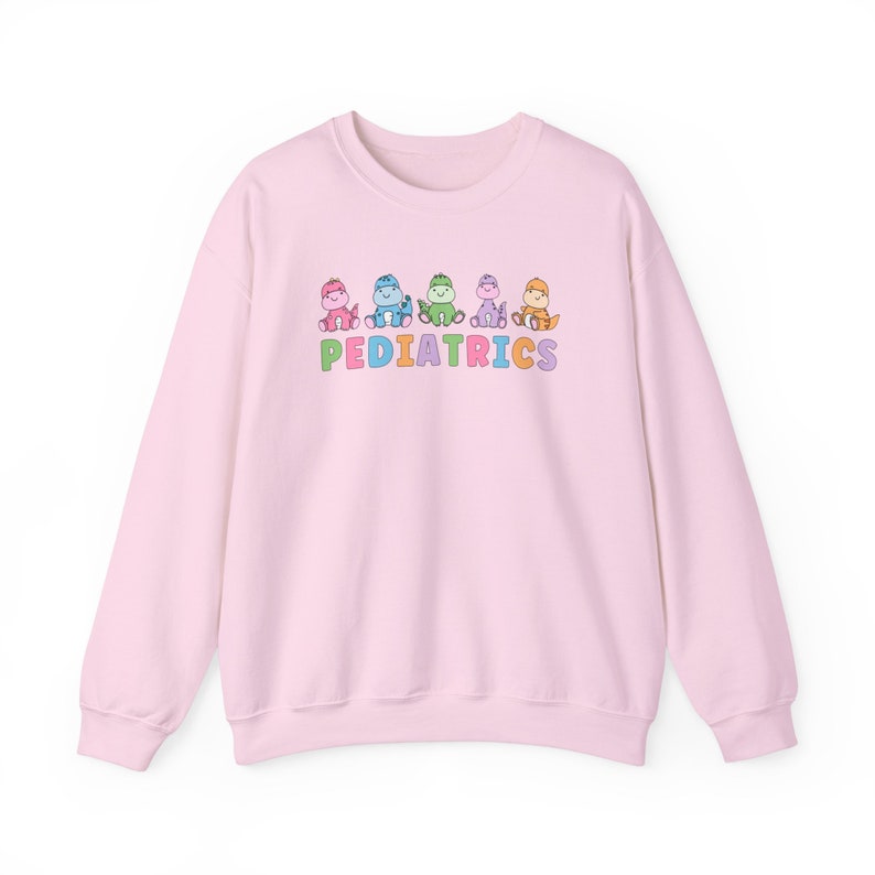 Chemise infirmière pédiatrique, sweat-shirt pédiatrique, sweat-shirt infirmière pédiatrique, t-shirt pédiatrie, t-shirt infirmière pédiatrique, cadeau infirmière pédiatrique, chemise pédiatrique image 6