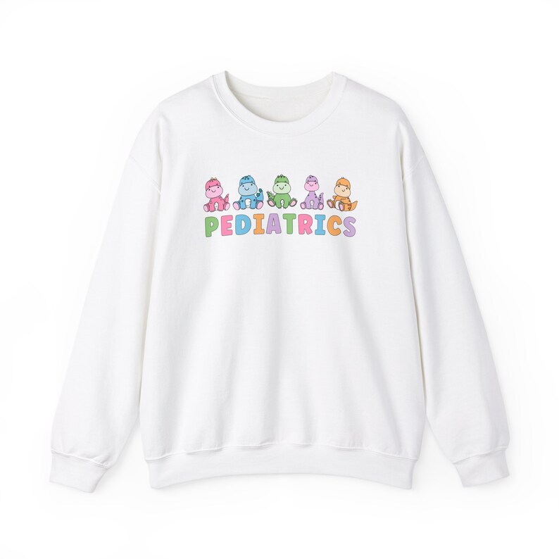 Chemise infirmière pédiatrique, sweat-shirt pédiatrique, sweat-shirt infirmière pédiatrique, t-shirt pédiatrie, t-shirt infirmière pédiatrique, cadeau infirmière pédiatrique, chemise pédiatrique image 8
