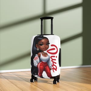 Funda de equipaje elegante para quienes marcan tendencia, accesorio de viaje con estilo, protector de maleta personalizado, regalo ideal para viajeros, a la moda. imagen 4