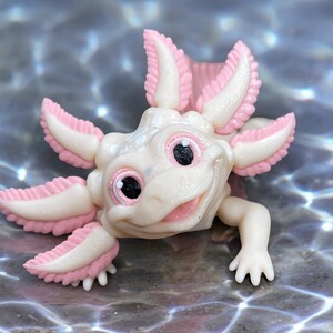 Adorable Axolotl Articulated Model, 3D Printed Decor, Cute Axolotl Collectible, Animal Lover Gift