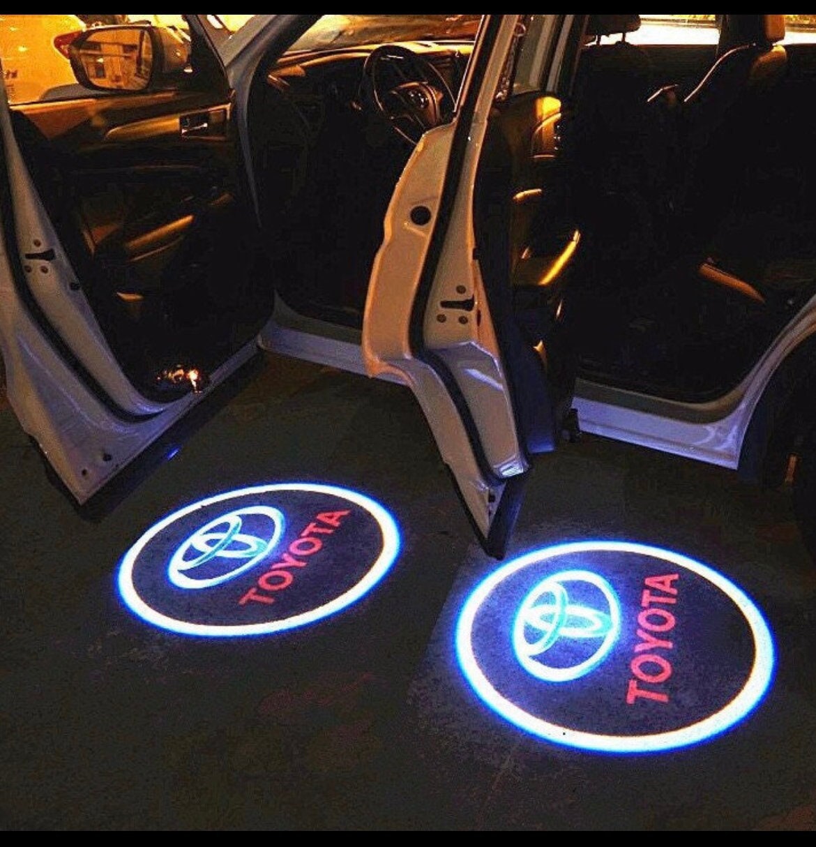 ✨NEW ITEMS✨[2 PCS IN 1 BOX] CAR DOOR LIGHT PROJECTOR WELCOME