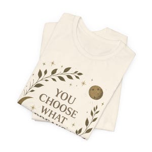 Camiseta Romantasy, Camiseta "Tú eliges lo que te rompe", Top de romance fantástico, Camiseta para lectores de Booktok, Regalo celestial para amantes de los libros, Camiseta con estética de hadas imagen 13