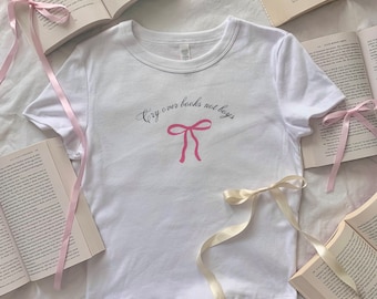 Pleurez des livres, pas des garçons T-shirts bébé