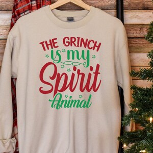 Grinch Is My Spirit Animal Bluza z kapturem | Bluza świąteczna