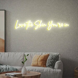 Love the skin you're in Neon Sign, Skincare Sign, Esthetician Decor, Skincare Salon Decor, Beauty Salon Decor, Beauty Skin Care Warm White