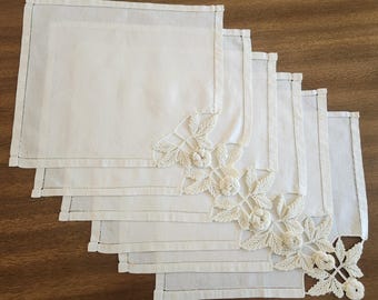 Vintage Handmade Crochet Lace Floral Rose Hemstitched Irish Linen Placemats Set Of 6