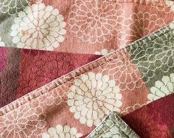 Vintage Autumn Floral Placemats Set of 4, Reversible Chenille Tapestry, 18x13 Chrysanthemums