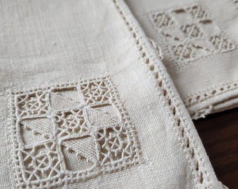 Servilletas/manteles individuales de lino italiano con reticella bordada vintage, color beige y crudo, juego de 2