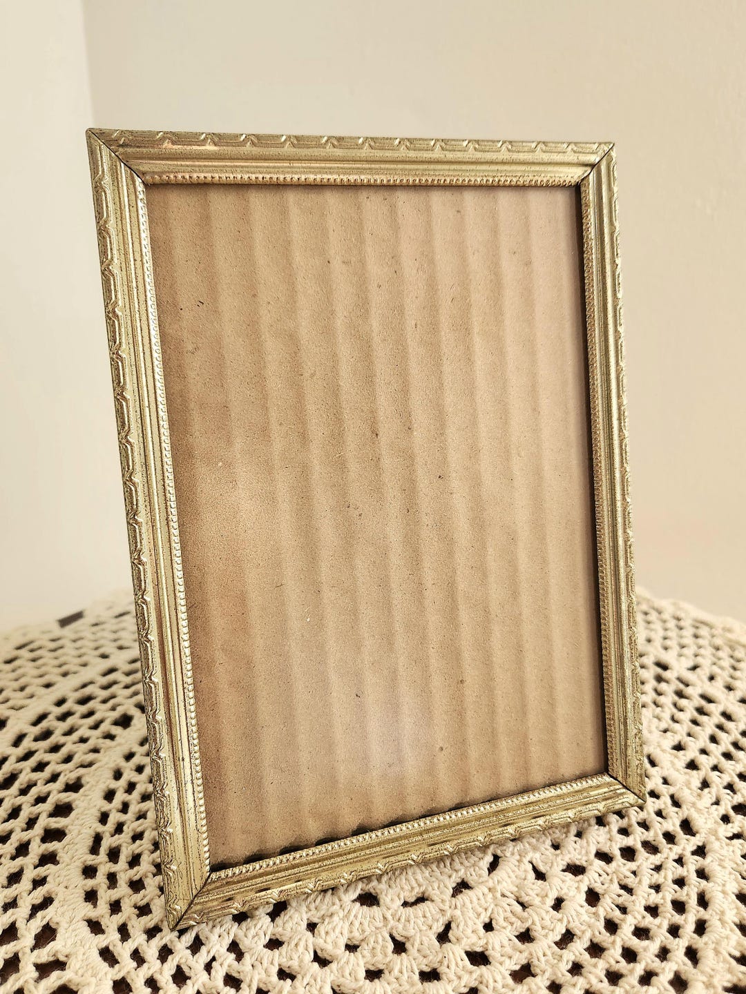 Vintage Gold Toned Metal Embossed Picture Frame 5 X 7 Non Glare ...