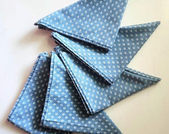 Vintage Set of 5 Blue & White Floral Ditsy Cotton Napkins - 13" x 13" Cottagecore