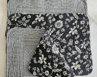 Vintage Quilted Cotton Rectangular Double-Sided/Reversible Placemats Black White Floral/Gingham Set Of 4