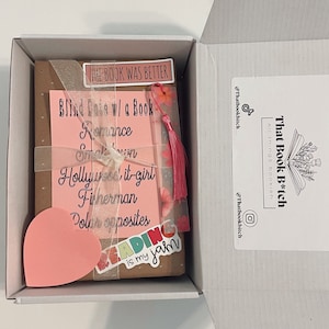 Petit rendez-vous à l'aveugle avec une boîte de livre - Boîte de livre, cadeaux livre, cadeaux pour elle, cadeaux pour amoureux des livres, boîte de livre surprise, boîte de livre mystère
