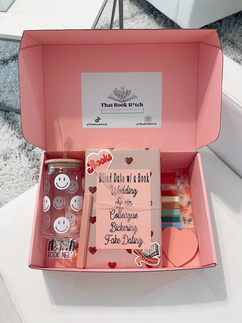 Large Blind Date with a Book Box - Book Box, Surprise Book, Book Gifts, Gifts for Her, Book Lovers Gift, Mystery Book Box image 1