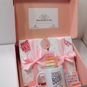 Large Blind Date with a Book Box - Book Box, Surprise Book, Book Gifts, Gifts for Her, Book Lovers Gift, Mystery Book Box