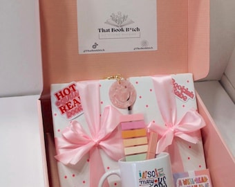 Large Blind Date with a Book Box - Book Box, Surprise Book, Book Gifts, Gifts for Her, Book Lovers Gift, Mystery Book Box